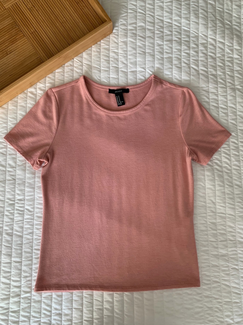 Forever 21 T Shirt Women’s M Pink Top Fitted Crewneck Short Sleeves Soft Nice